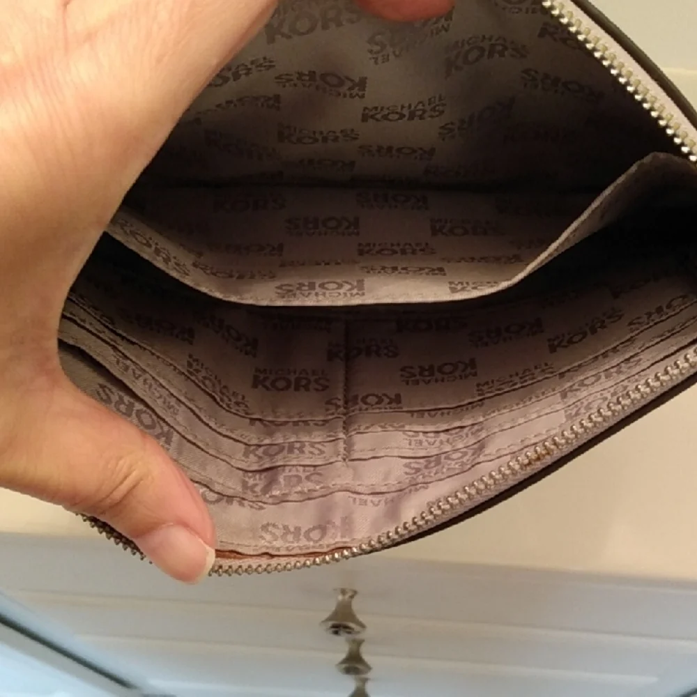 Michael Kors Extra Large Wristlet Wallet Clutch